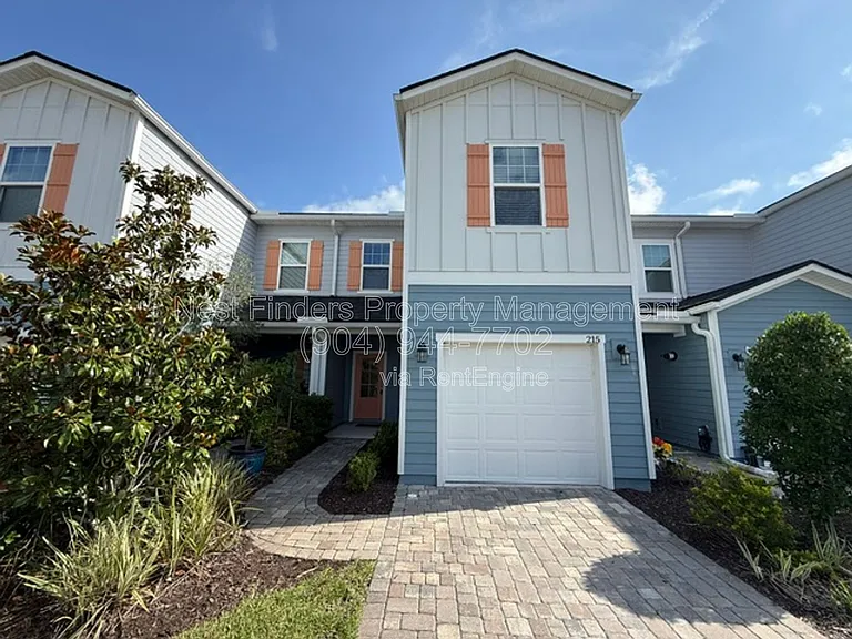 215 Pine Bluff Dr — Photo 1