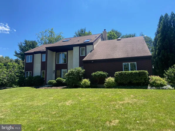 273 Spring Run Ln, Downingtown, PA 19335