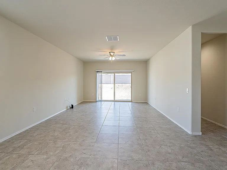 30738 W Columbus Ave — Photo 5
