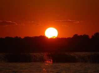 178 E Front #12, Marquette, WI 53947