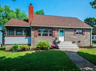 55 Dunbar Ave, Fords, NJ 08863