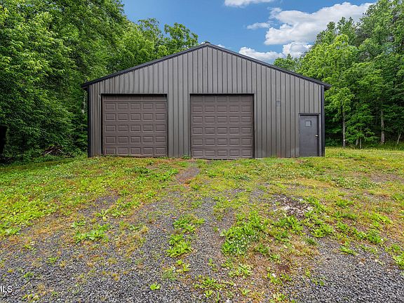 4th image of 322 New Life Rd