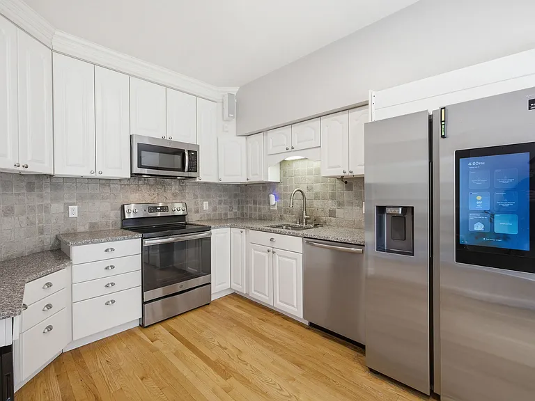 132 Hope St #B — Photo 4