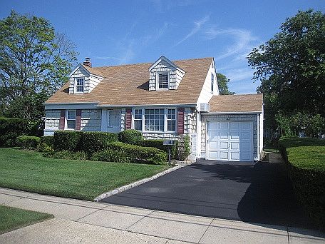2nd image of 179 Brendan Ave