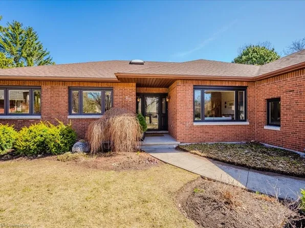 48 Bound Brook Ct, Kitchener, ON N2A 3L3