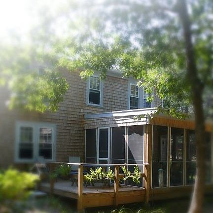 Deck & Screened Porch