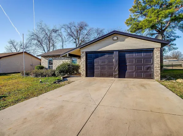 633 Windsor Dr, Everman, TX 76140