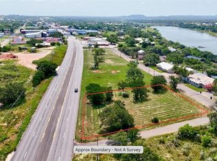 W Sunset Drive, Llano, TX 78643