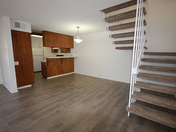 2nd image of 3924 Camino Calma