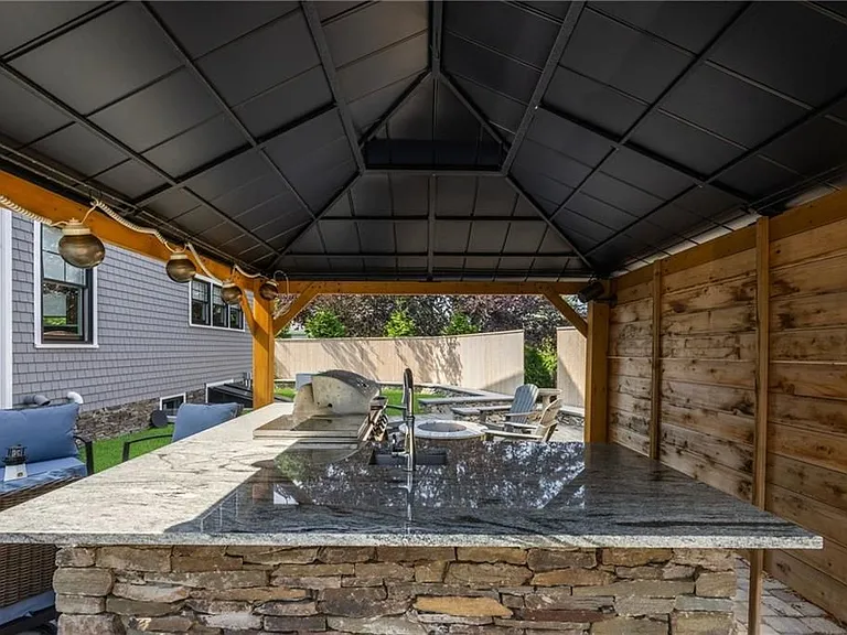 3 Oak St — Photo 12