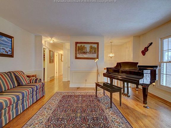 3rd image of 378 Knollwood Dr