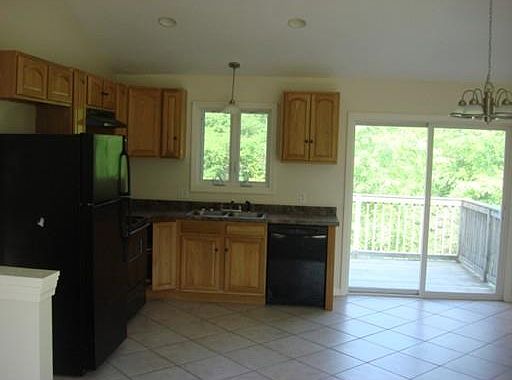 2nd image of 3 Stevens St