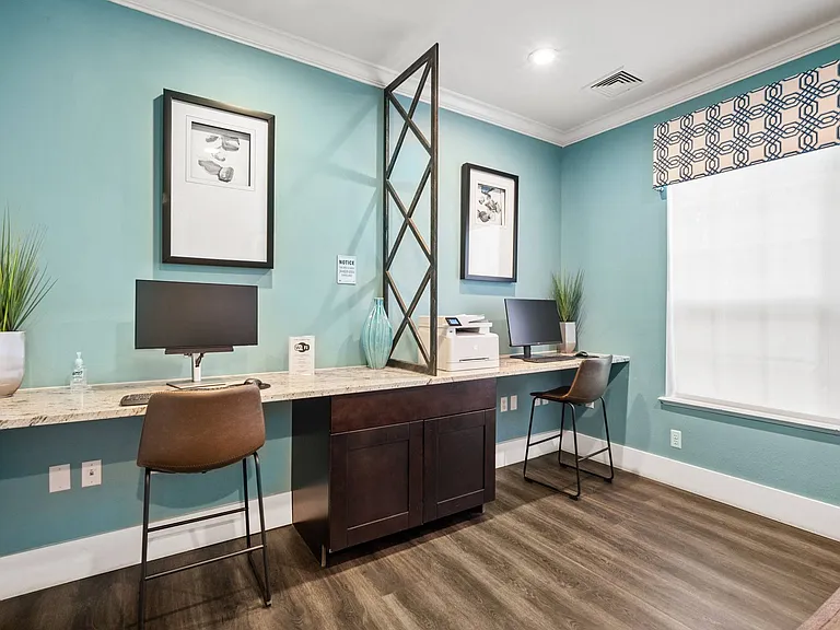 The Grand Reserve at Tampa Palms Apartments — Photo 38