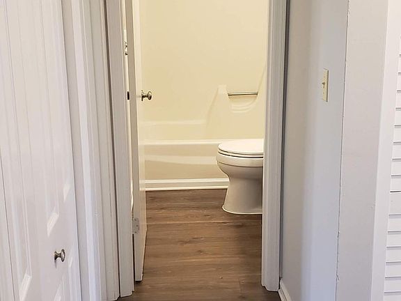 5th image of 4446 Township Dr #A