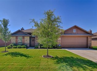 419 Cotton Bend Trl, Venus, TX 76084