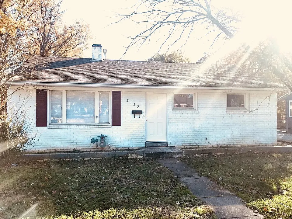 2123 Covert Ave