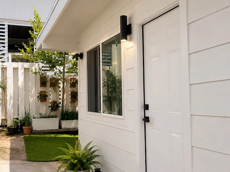 1621 Alencastre St #A — Photo 2