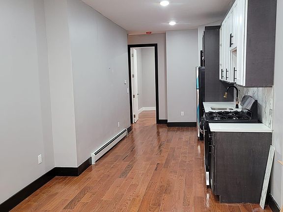3rd image of 45 Saint Pauls Ave #1A