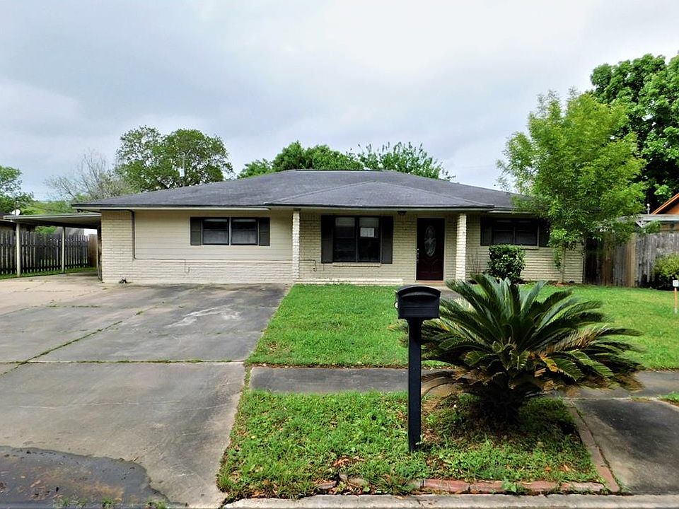 1st image of 1905 Candlewood Dr