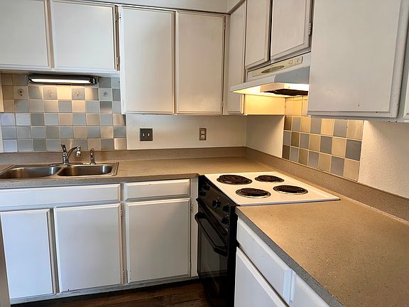 5th image of 1736 NE Schuyler St #1736