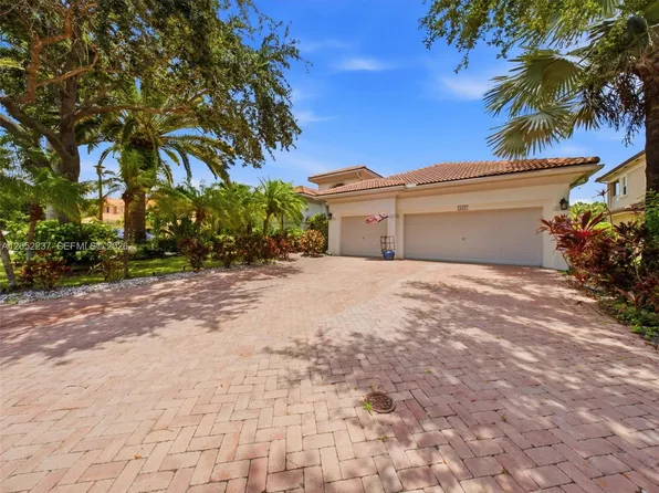 12307 NW 49th St, Coral Springs, FL 33076