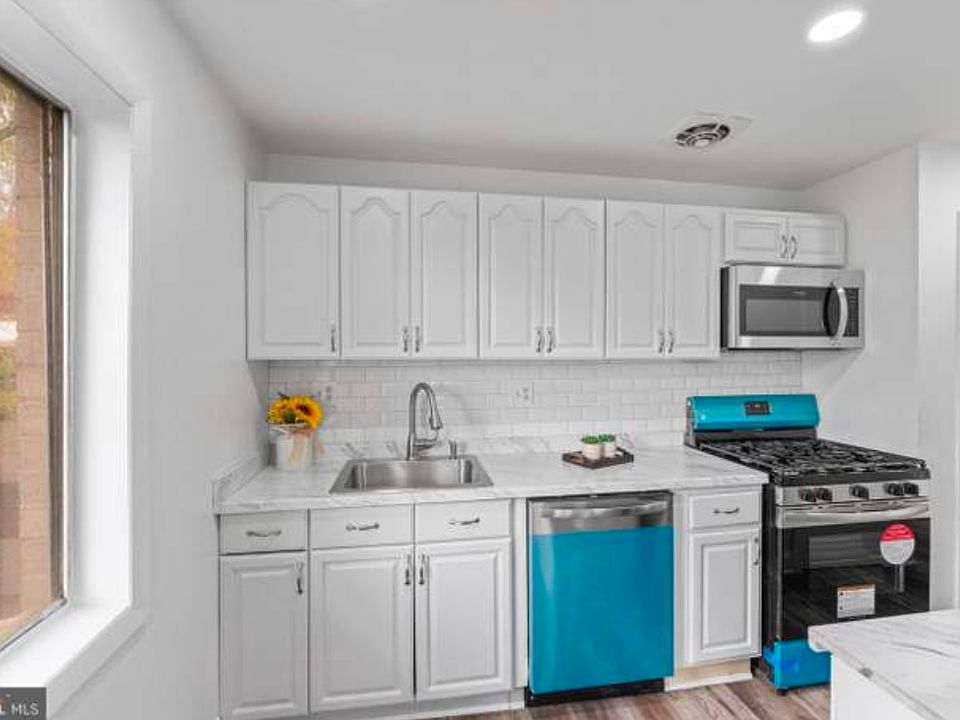 1st image of 4106 Mangalore Dr