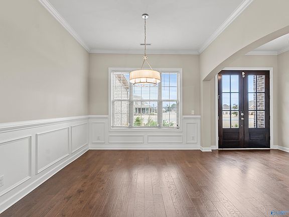 4th image of 27126 Leeta Ln