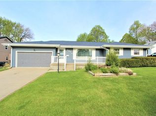 307 N 14th St, Norfolk, NE 68701