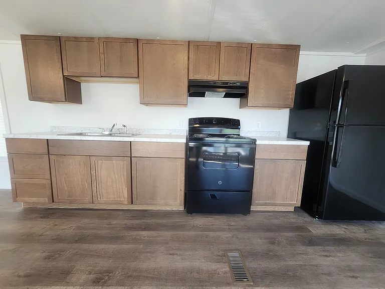 1559 Perry St SE — Photo 9