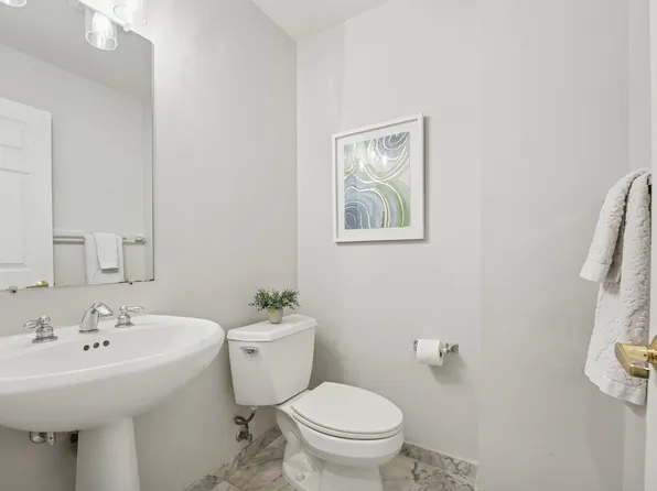 206 Shearwater Ct West image 14 of 26