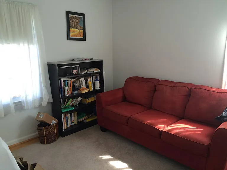 212 Pineridge St — Photo 5