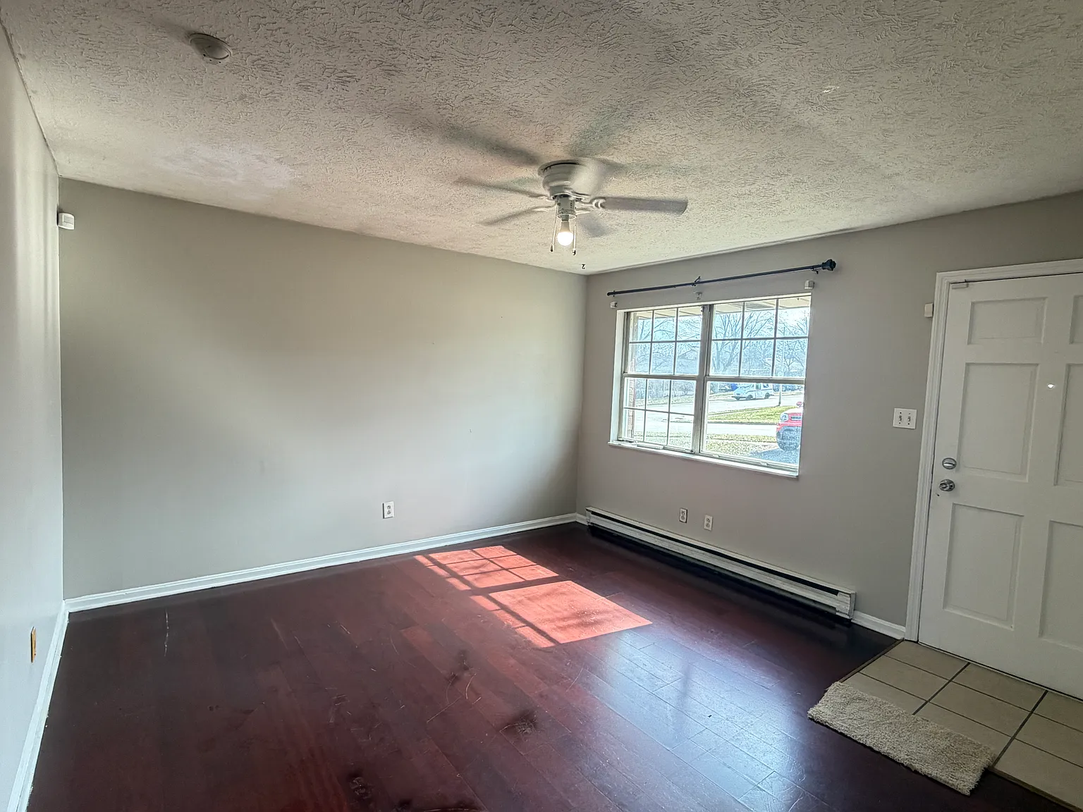 4 bed, 1800 sqft, $1,695 — Photo 2