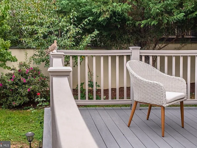 4304 Chestnut St — Photo 26