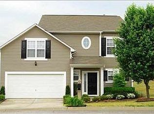 111 Red Holly Ridge Ct, Greer, SC 29651