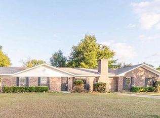 204 Pybus Rd, Cottonwood, AL 36320
