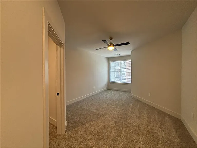 District on the Etowah Apartments — Photo 666