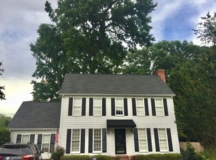 8 Lavington Ct, Columbia, SC 29209