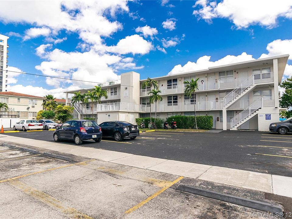 2nd image of 7917 West Dr APT 6