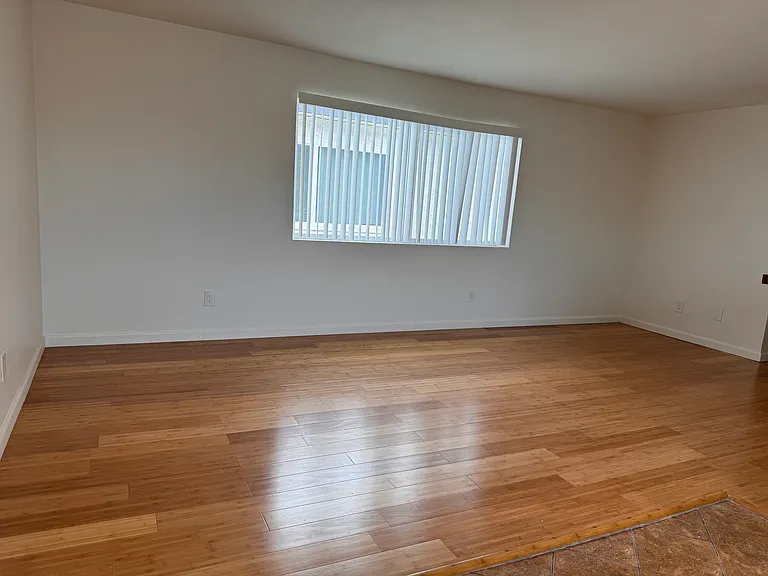 16912 S New Hampshire Ave #D — Photo 11