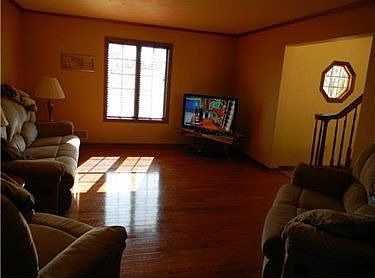 5th image of 153 Goodlin Dr