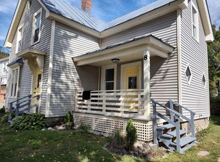 8 Oak St, Skowhegan, ME 04976