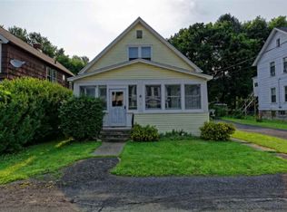7 Parmenter Ave, Troy, NY 12180