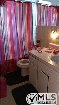 4th image of 407 Hietts Ln