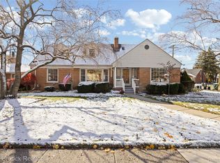 21236 Outer Dr, Dearborn, MI