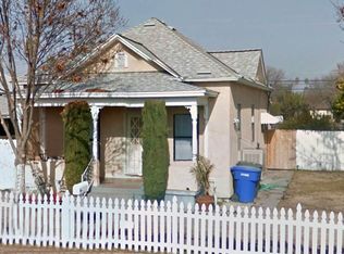 330 E 10th St, Hanford, CA 93230