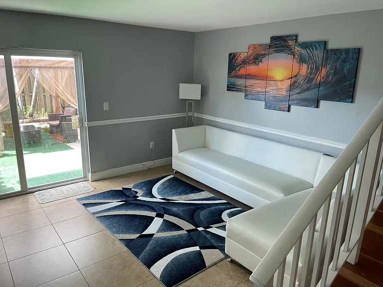 Spacious LIVING AREA (a)