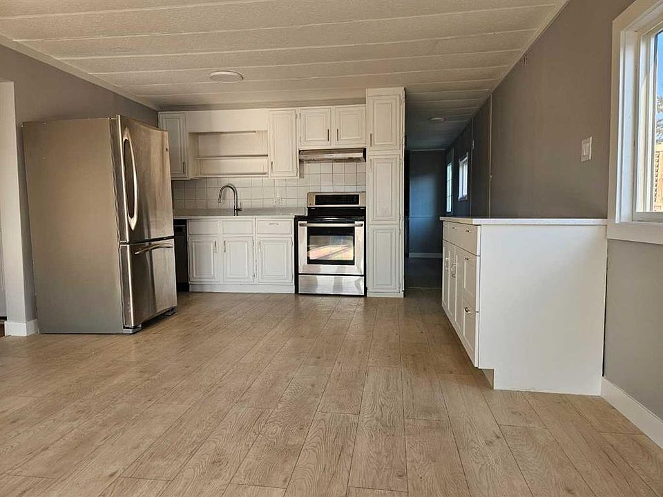 1st image of 1101 71st Ave NE #84
