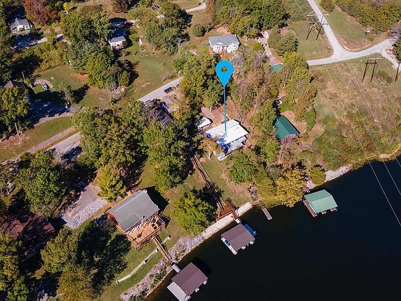5th image of 755 Lakeshore Dr S