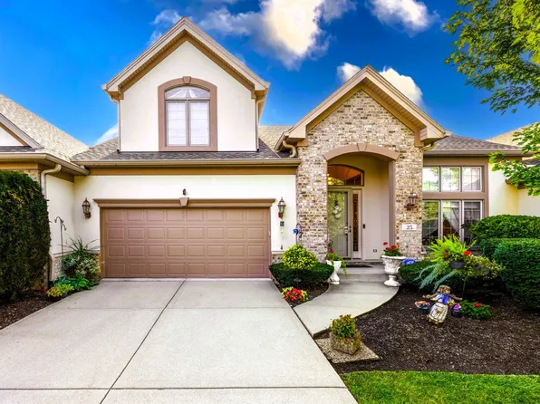 25 Laughry Ln, Palos Park, IL 60464