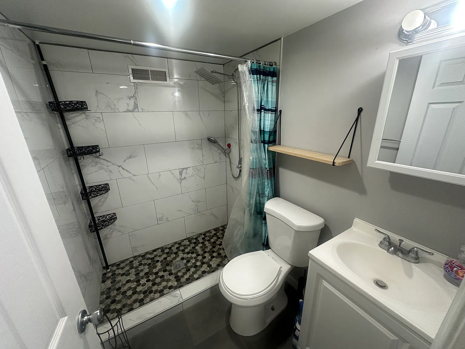 6327 Lawndale St — Photo 3